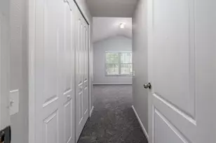 26546 Castleview Way, Wesley Chapel, FL 33544 - Photo 18