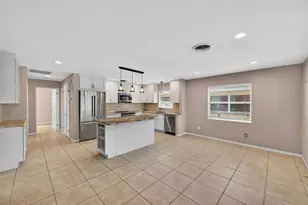 8184 24th Ave N, Saint Petersburg, FL 33710 - Photo 8