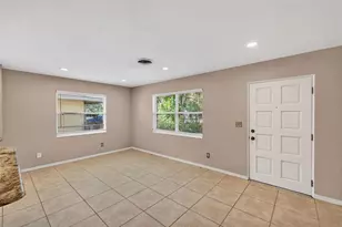 8184 24th Ave N, Saint Petersburg, FL 33710 - Photo 4