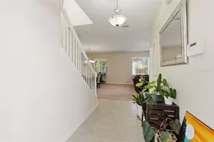 13801 Chalk Hill Pl, Riverview, FL 33579 - Photo 4