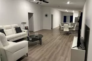 5761 Helmsman Ct, Tampa, FL 33619 - Photo 4