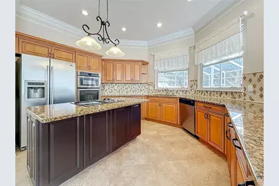 2387 Hillcreek Circle E, Clearwater, FL 33759 - Photo 28