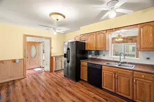 6406 N 24th St, Tampa, FL 33610 - Photo 8