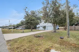 21406 SW Peach Blossom St, Dunnellon, FL 34431 - Photo 1