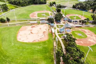 14006 Quarry Lake Rd, Lithia, FL 33547 - Photo 42