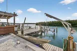 1421 Sea Gull Dr S, Saint Petersburg, FL 33707 - Photo 46