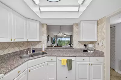 5400 Park Street N #504, Saint Petersburg, FL 33709 - Photo 10