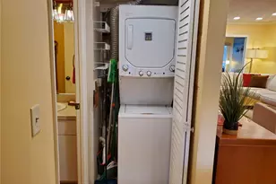 1403 Arrowhead Cir W, Clearwater, FL 33759 - Photo 24