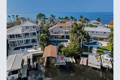 110 Carlyle Circle, Palm Harbor, FL 34683 - Photo 8