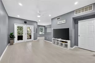 2010 E Palm Ave, Tampa, FL 33605 - Photo 4