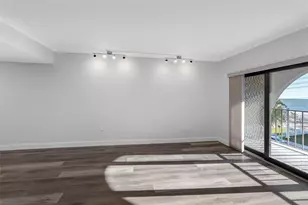 14001 Gulf Blvd, Madeira Beach, FL 33708 - Photo 6