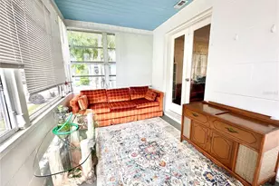 762 Paris Ave S, Saint Petersburg, FL 33701 - Photo 4