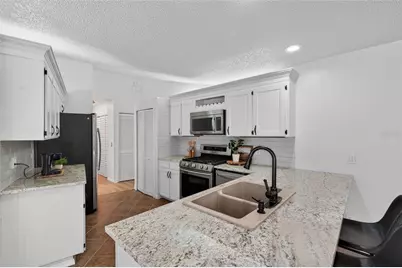 1609 Shady Leaf Drive, Valrico, FL 33596 - Photo 20