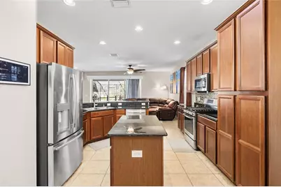 17425 New Cross Circle, Lithia, FL 33547 - Photo 10