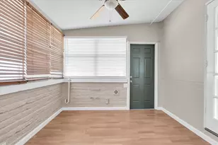 1201 53rd Ave N, Saint Petersburg, FL 33703 - Photo 12