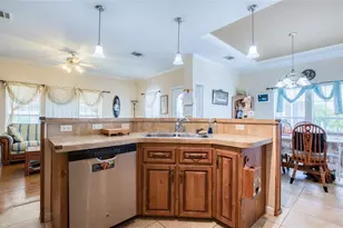 18675 US Hwy 19 N, Clearwater, FL 33764 - Photo 16