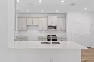 6216 29th St N, Saint Petersburg, FL 33702 - Photo 8
