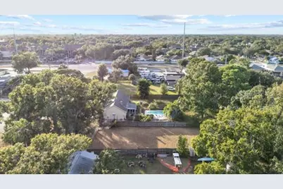8715 Mayflower Road, Tampa, FL 33615 - Photo 1