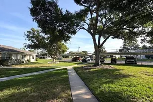 1902 Dandridge St, Sun City Center, FL 33573 - Photo 28