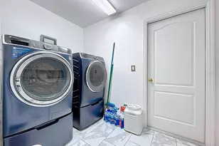 9276 Ashley Dr, Weeki Wachee, FL 34613 - Photo 32