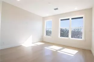 6365 1st Ave S, Saint Petersburg, FL 33707 - Photo 32