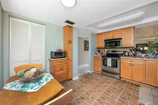 2737 Enterprise Rd E, Clearwater, FL 33759 - Photo 26