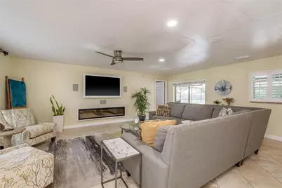 12406 Forest Lane Drive, Tampa, FL 33624 - Photo 6