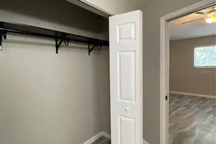 7218 E Bank Dr, Tampa, FL 33617 - Photo 20