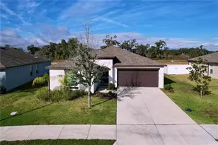 6557 Bar S Bar Trl, Zephyrhills, FL 33541 - Photo 2