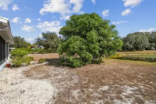 2305 E Del Webb Blvd, Sun City Center, FL 33573 - Photo 36