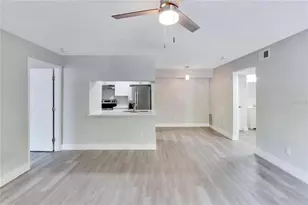 8718 Mallard Reserve Dr, Tampa, FL 33614 - Photo 4