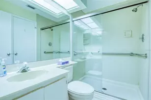 6047 Bahia Del Mar Blvd, Saint Petersburg, FL 33715 - Photo 16