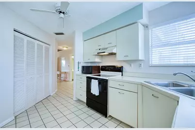 6047 Bahia Del Mar Boulevard #262, Saint Petersburg, FL 33715 - Photo 6