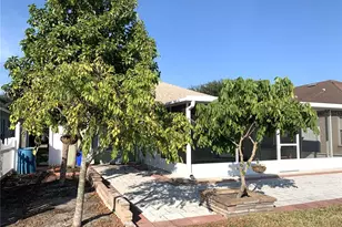 8408 Canterbury Lake Blvd, Tampa, FL 33619 - Photo 36