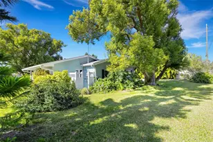 2529 Sunset Dr, Largo, FL 33770 - Photo 44