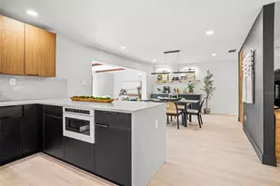 1441 Fairway Dr, Dunedin, FL 34698 - Photo 2