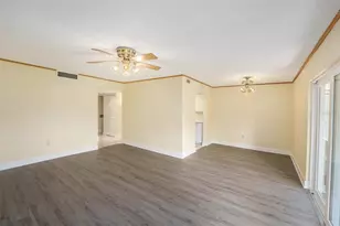 11505 7th Way N, Saint Petersburg, FL 33716 - Photo 8