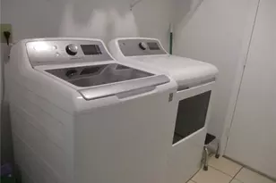 1205 Lenham Ct, Sun City Center, FL 33573 - Photo 18