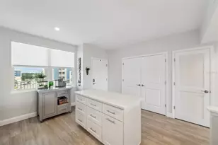 960 Starkey Rd, Largo, FL 33771 - Photo 14