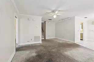 6345 Bentbranch Ct, Temple Terrace, FL 33617 - Photo 10