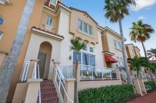 525 Mandalay Ave, Clearwater Beach, FL 33767 - Photo 2