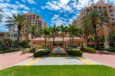 525 Mandalay Avenue #33, Clearwater Beach, FL 33767 - Photo 1