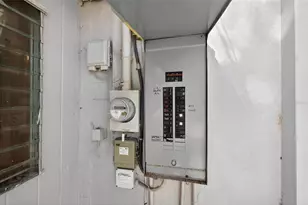 2880 81st St N, Saint Petersburg, FL 33710 - Photo 34