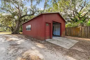 1900 Capri Rd, Valrico, FL 33594 - Photo 84