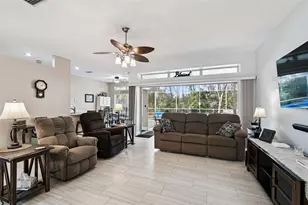 11179 Woodland Waters Blvd, Weeki Wachee, FL 34613 - Photo 8