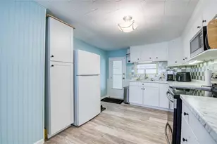 18675 US Hwy 19 N, Clearwater, FL 33764 - Photo 12