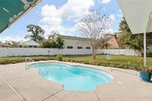 4871 Mockingbird Dr, Dade City, FL 33523 - Photo 4