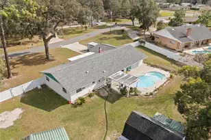 4871 Mockingbird Dr, Dade City, FL 33523 - Photo 16