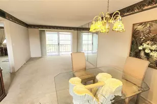 11485 Oakhurst Rd, Largo, FL 33774 - Photo 4