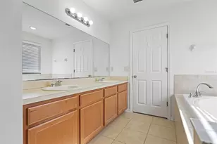 1411 Main St, Valrico, FL 33594 - Photo 24